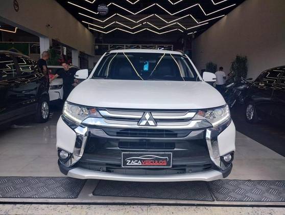 MITSUBISHI OUTLANDER 3.0 GT 4X4 V6 24V GASOLINA 4P AUTOMÁTICO MITSUBISHI OUTLANDER 3.0 GT 4X4 V6 24V GASOLINA 4P AUTOMÁTICO